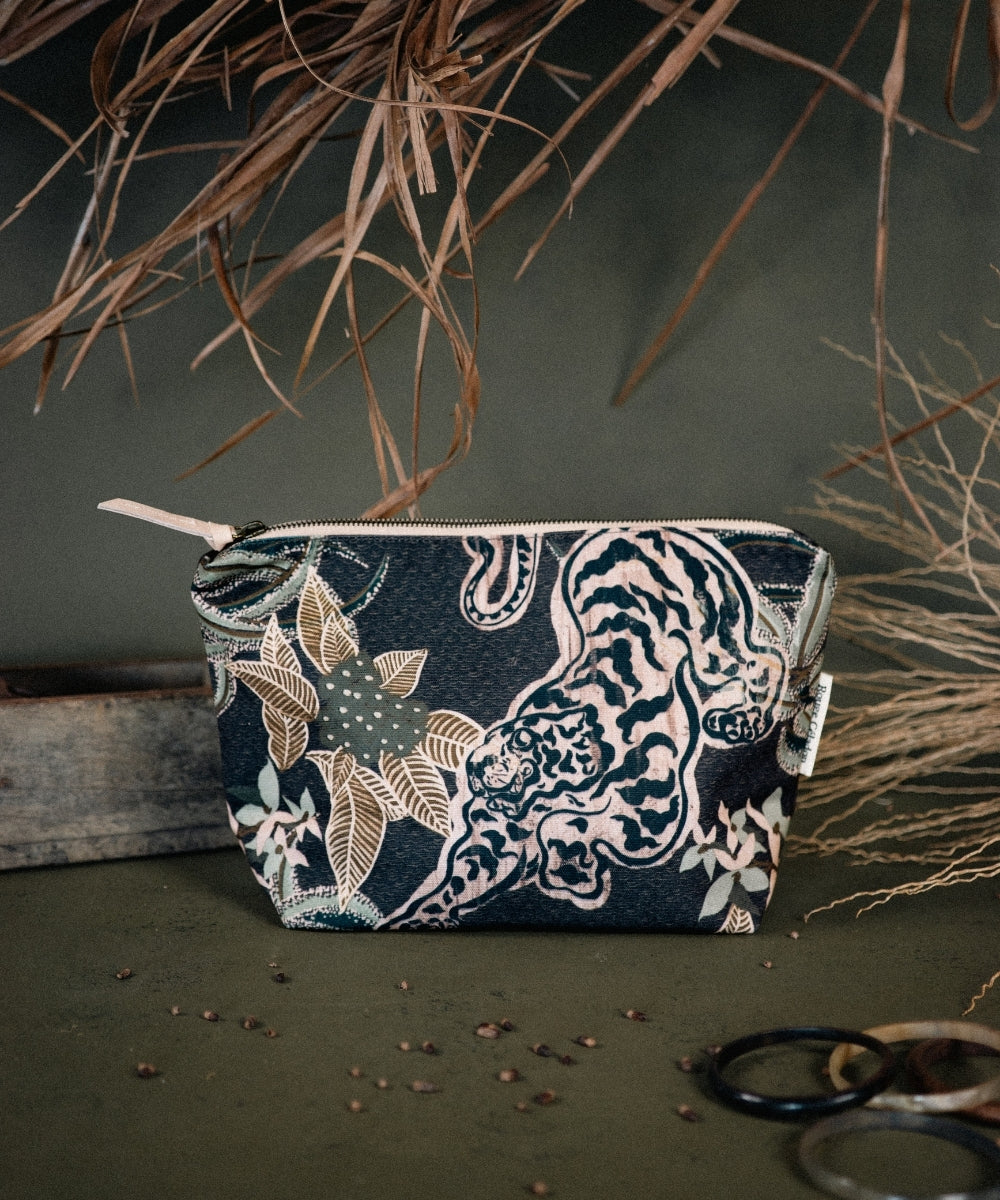 Pochette mado khan