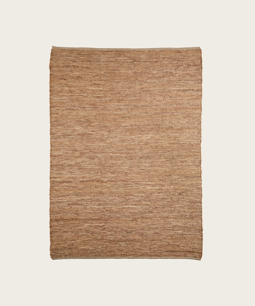 Tapis en cuir tisse main 